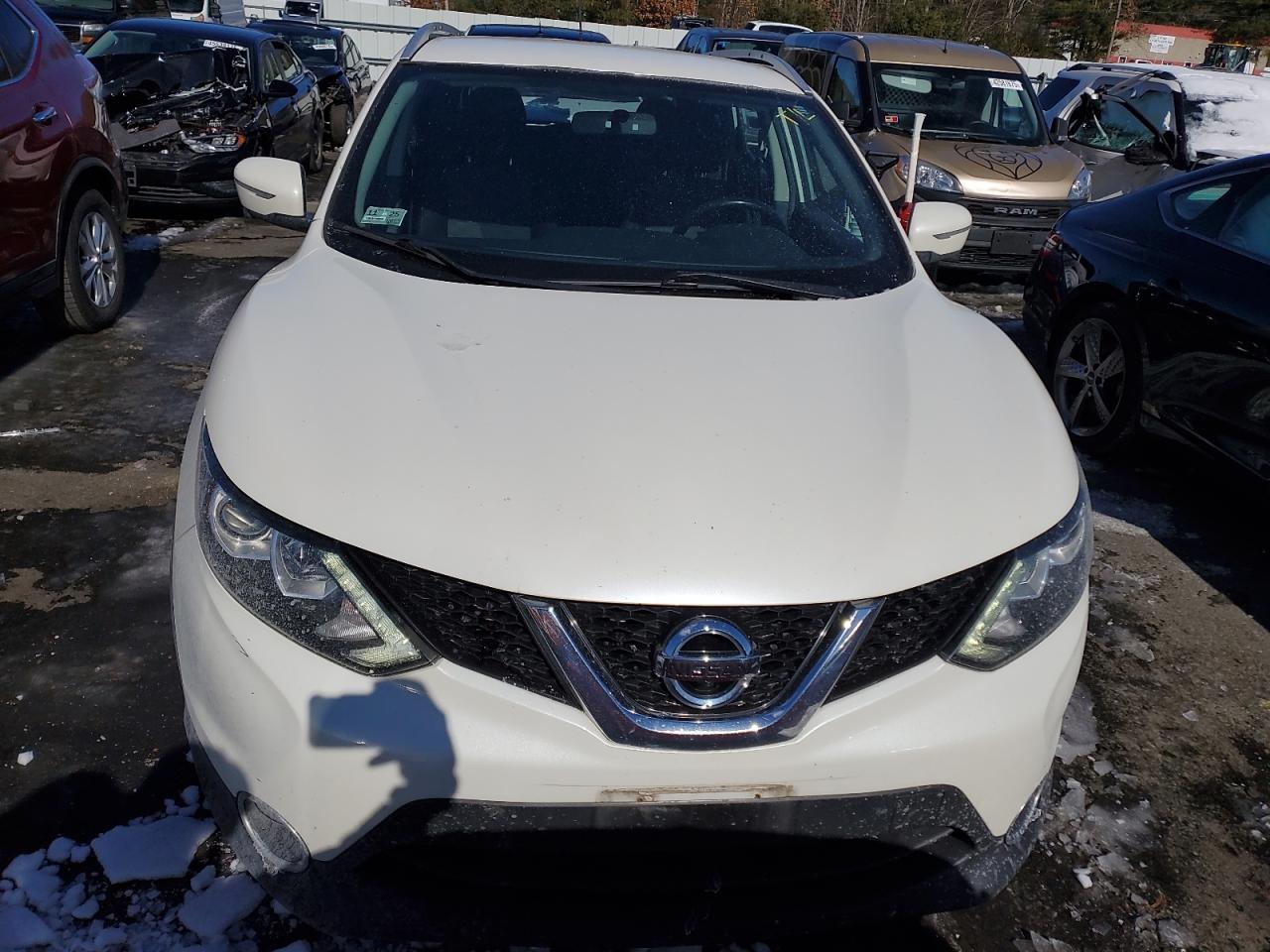 2017 Nissan Rogue VIN JN1BJ1CRXHW118350 Copart auction photo, rear end / minor dent/scratches damage thumbnail 5
