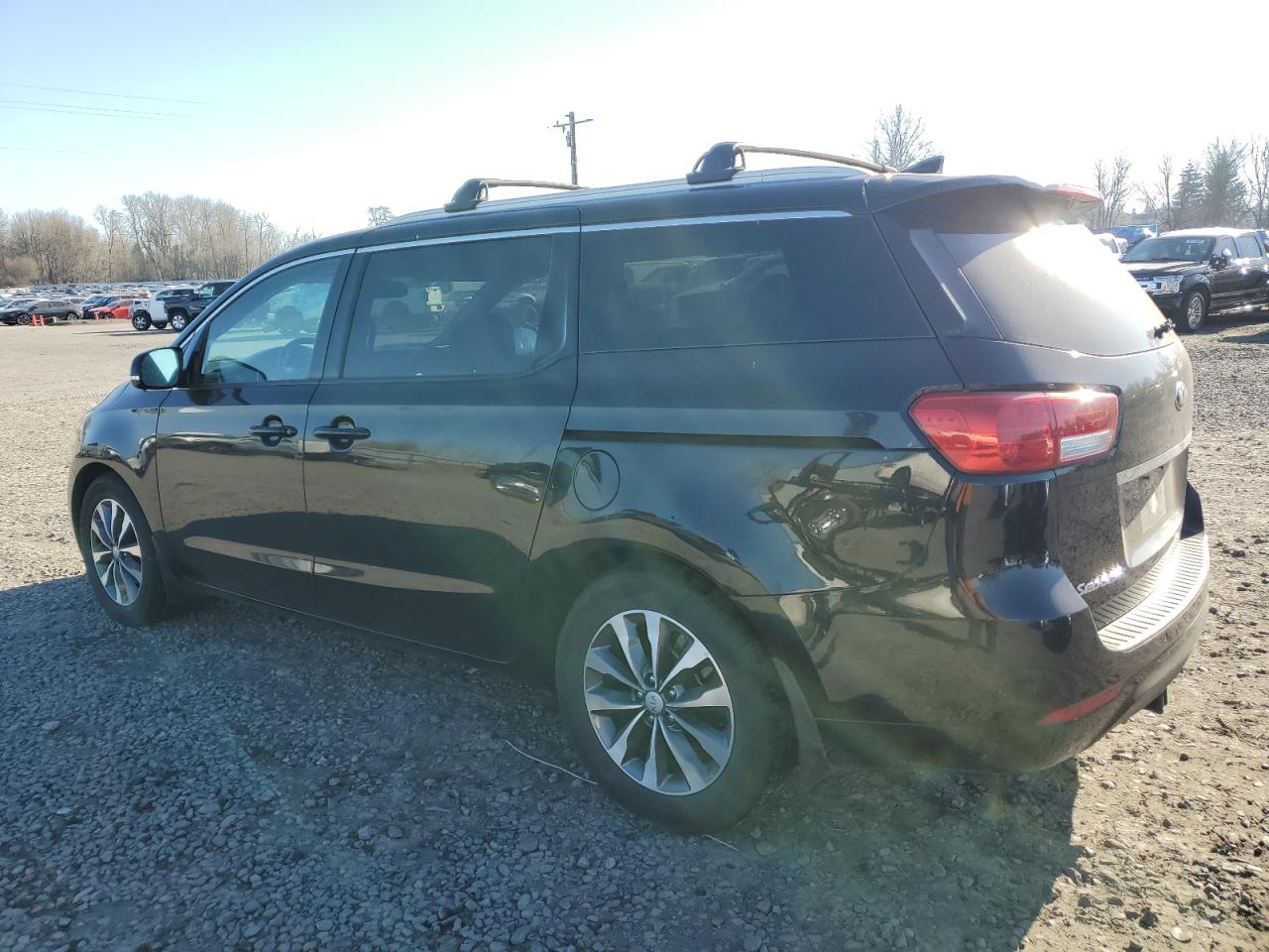 2016 KIA Sedona VIN KNDMC5C16G6125456 Copart auction photo, minor dent/scratches damage thumbnail 2