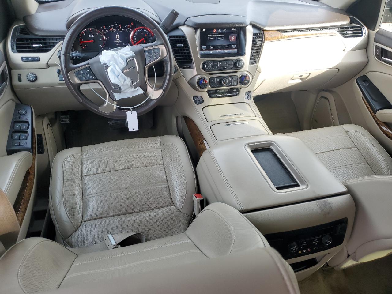 2015 GMC Yukon VIN 1GKS1CKJ1FR303049 Copart auction photo, front end / minor dent/scratches damage thumbnail 8