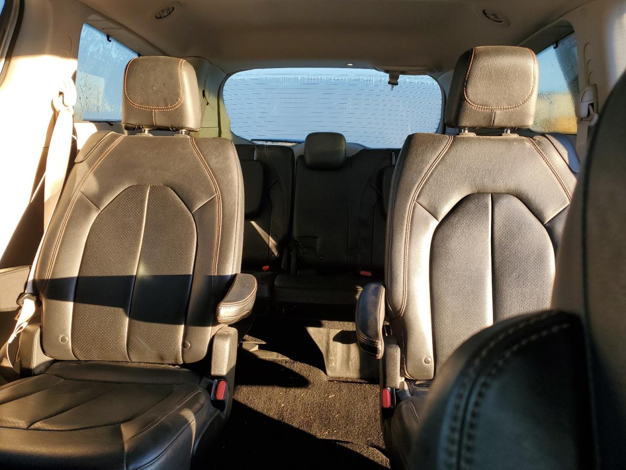 2018 Chrysler Pacifica VIN 2C4RC1BG2JR269347 Copart auction photo, front end / minor dent/scratches damage thumbnail 10