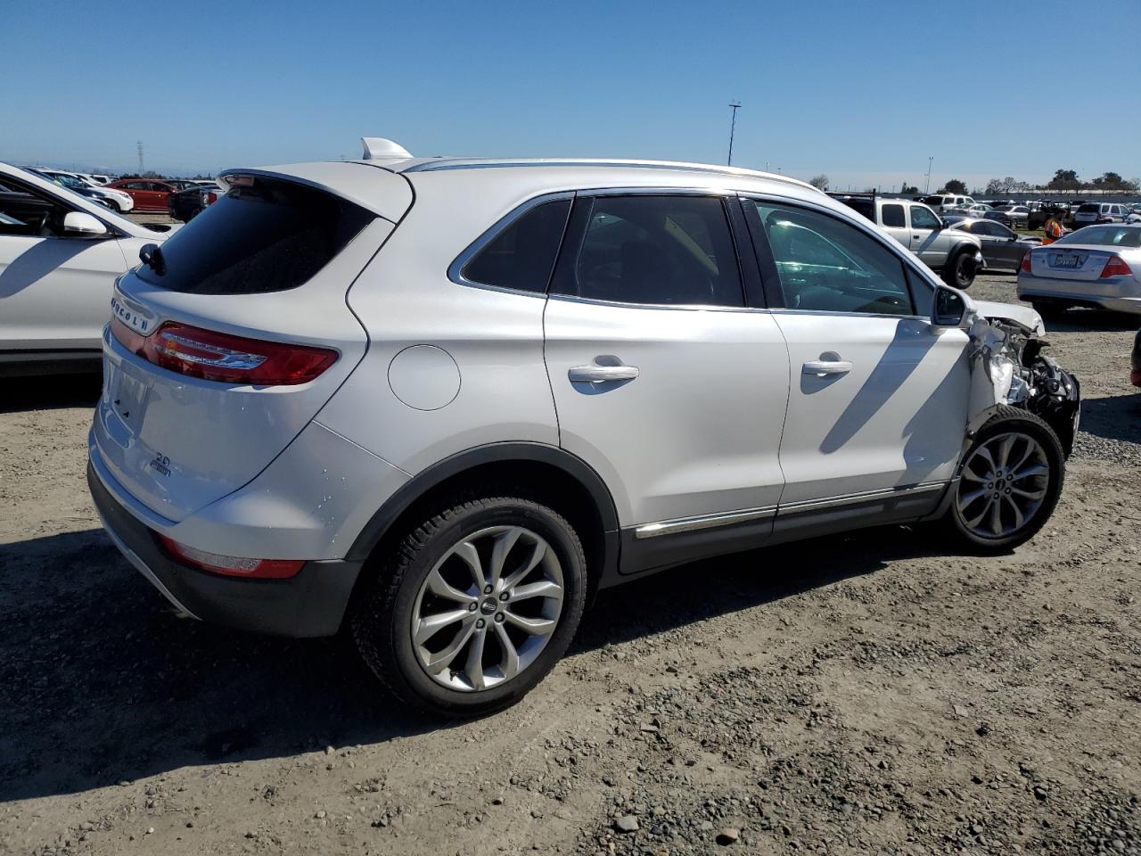 2016 Lincoln MKC VIN 5LMCJ2C91GUJ24502 Copart auction photo, front end damage thumbnail 3