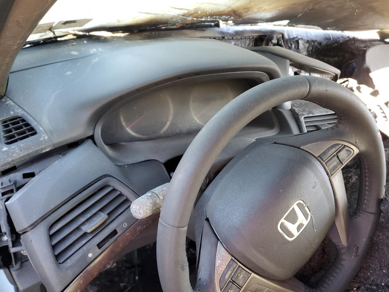2011 Honda Accord VIN 1HGCP2F80BA078777 Copart auction photo, burn / minor dent/scratches damage thumbnail 9