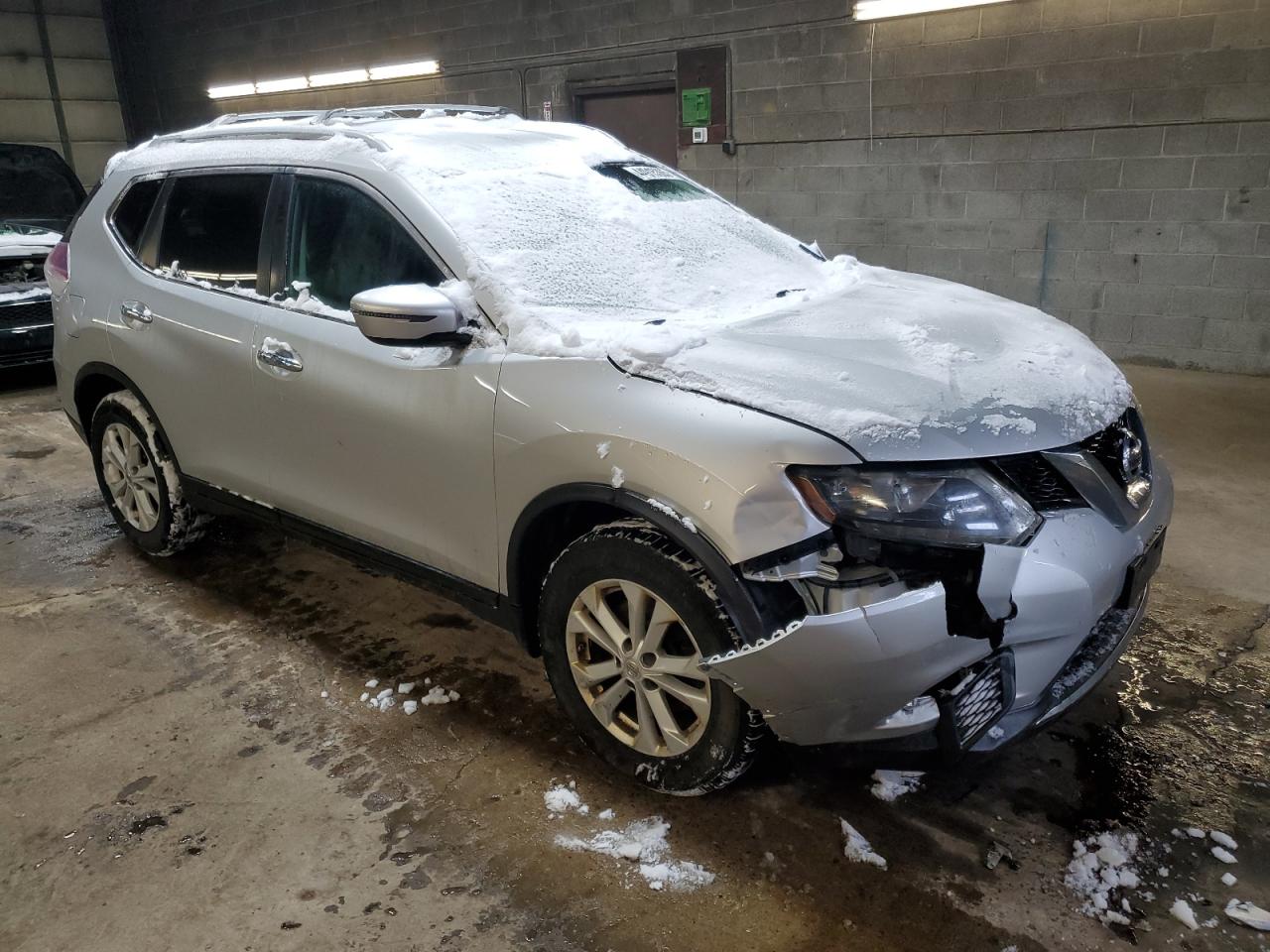 2016 Nissan Rogue VIN 5N1AT2MM5GC774303 Copart auction photo, front end / side damage thumbnail 4