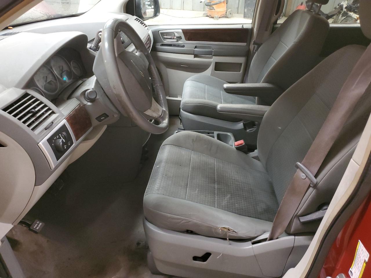 2010 Chrysler Town & Country VIN 2A4RR5D1XAR229185 Copart auction photo, front end damage thumbnail 7