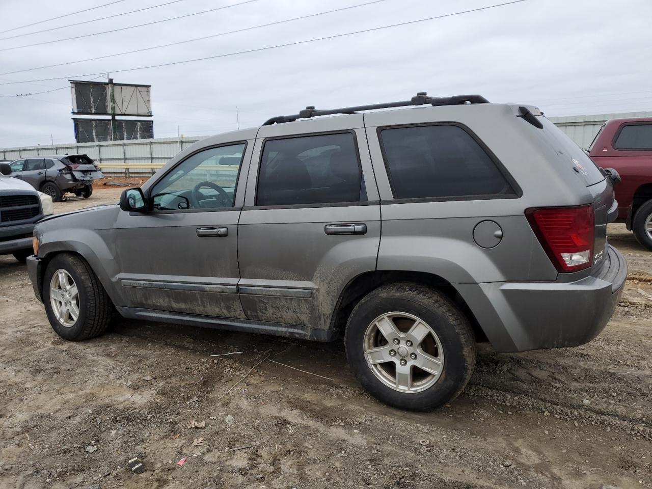 2007 Jeep Grand Cherokee VIN 1J8GR48K57C577271 Copart auction photo, front end / undercarriage damage thumbnail 2
