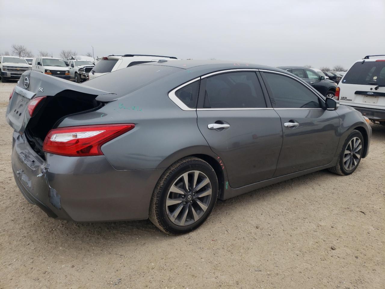 2017 Nissan Altima VIN 1N4AL3AP6HC233695 Copart auction photo, rear end / minor dent/scratches damage thumbnail 3