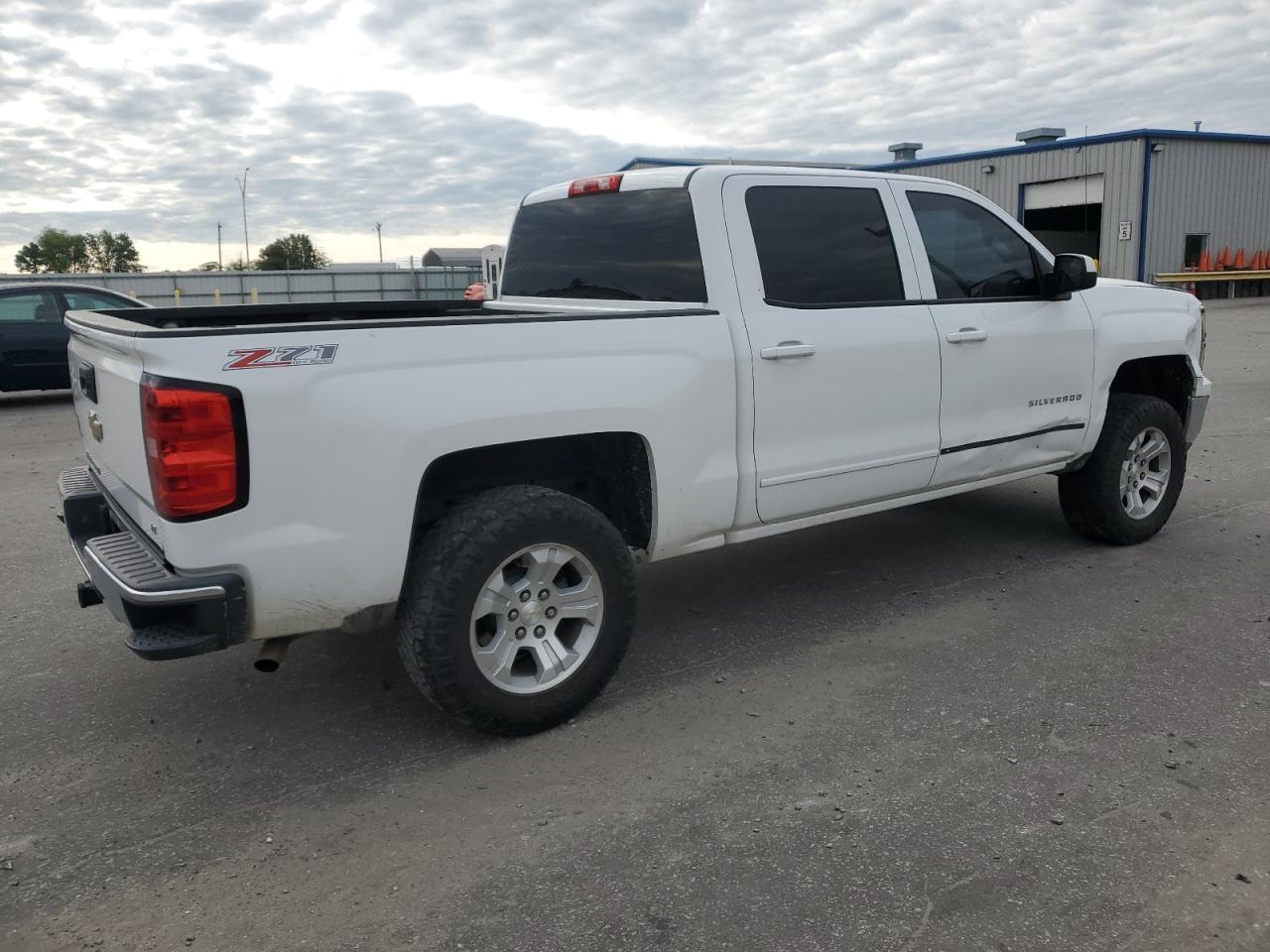 2015 Chevrolet Silverado VIN 3GCUKREC8FG182134 Copart auction photo, all over damage thumbnail 3