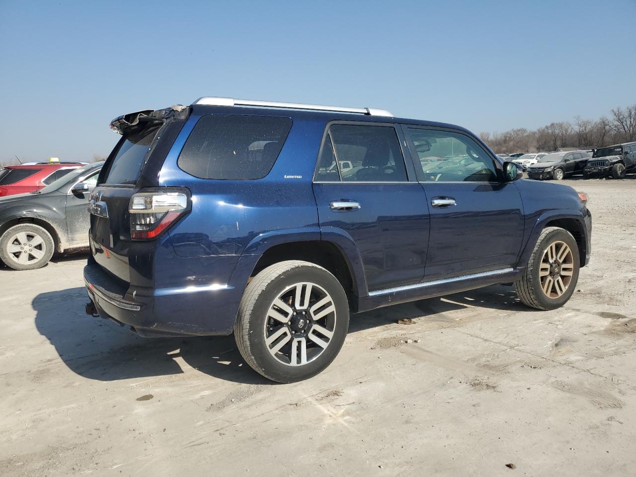 2016 Toyota 4Runner VIN JTEBU5JRXG5310818 Copart auction photo, side / rear end damage thumbnail 3