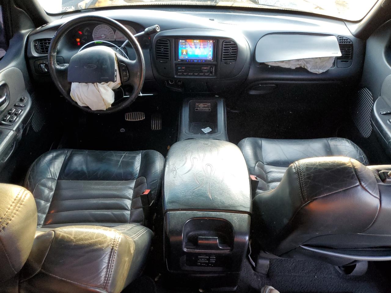 2002 Ford F-150 VIN 1FTRW07342KC24210 Copart auction photo, front end / minor dent/scratches damage thumbnail 8