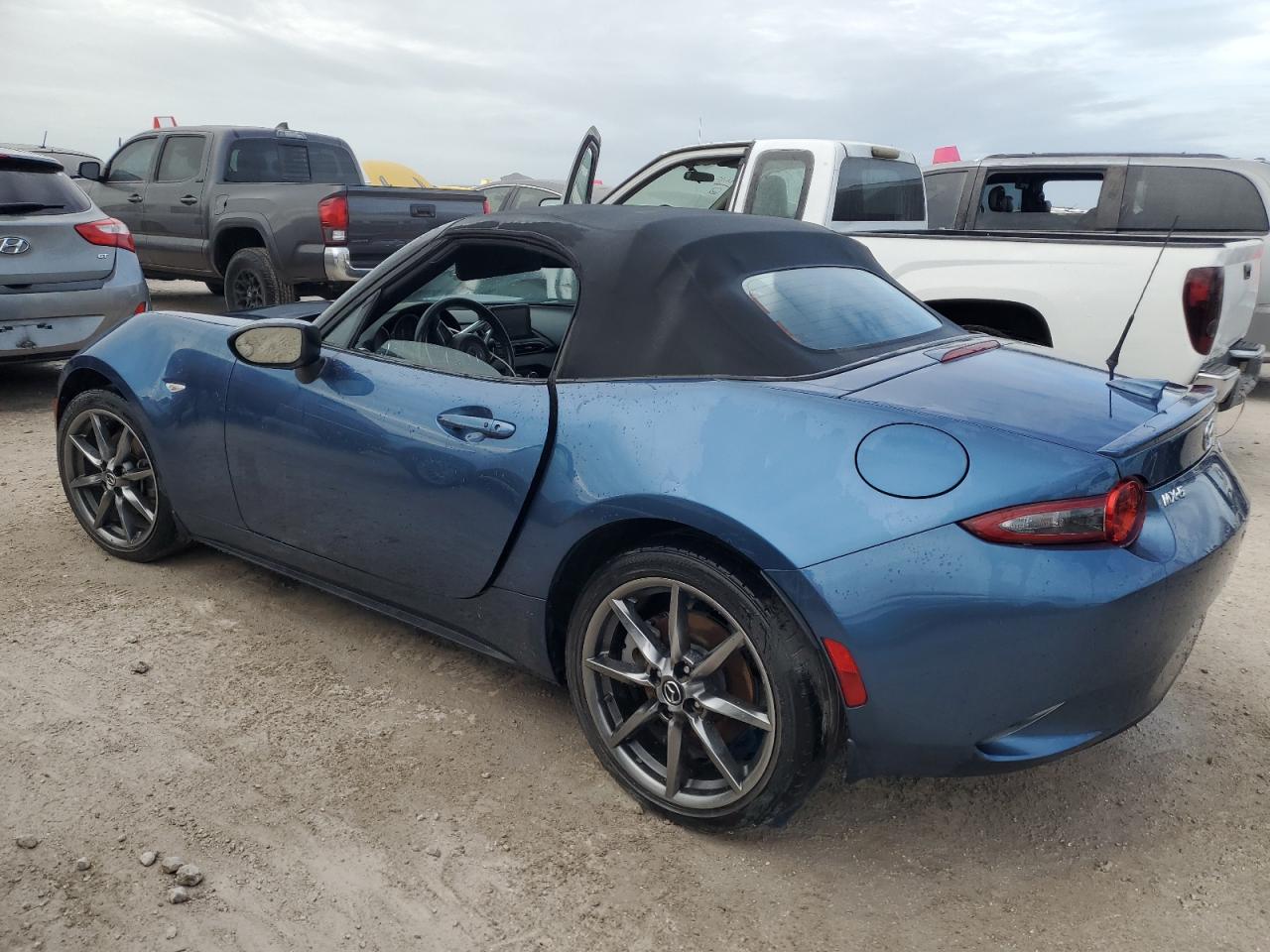 2020 Mazda MX-5 VIN JM1NDAD79L0418469 Copart auction photo, water/flood damage thumbnail 2