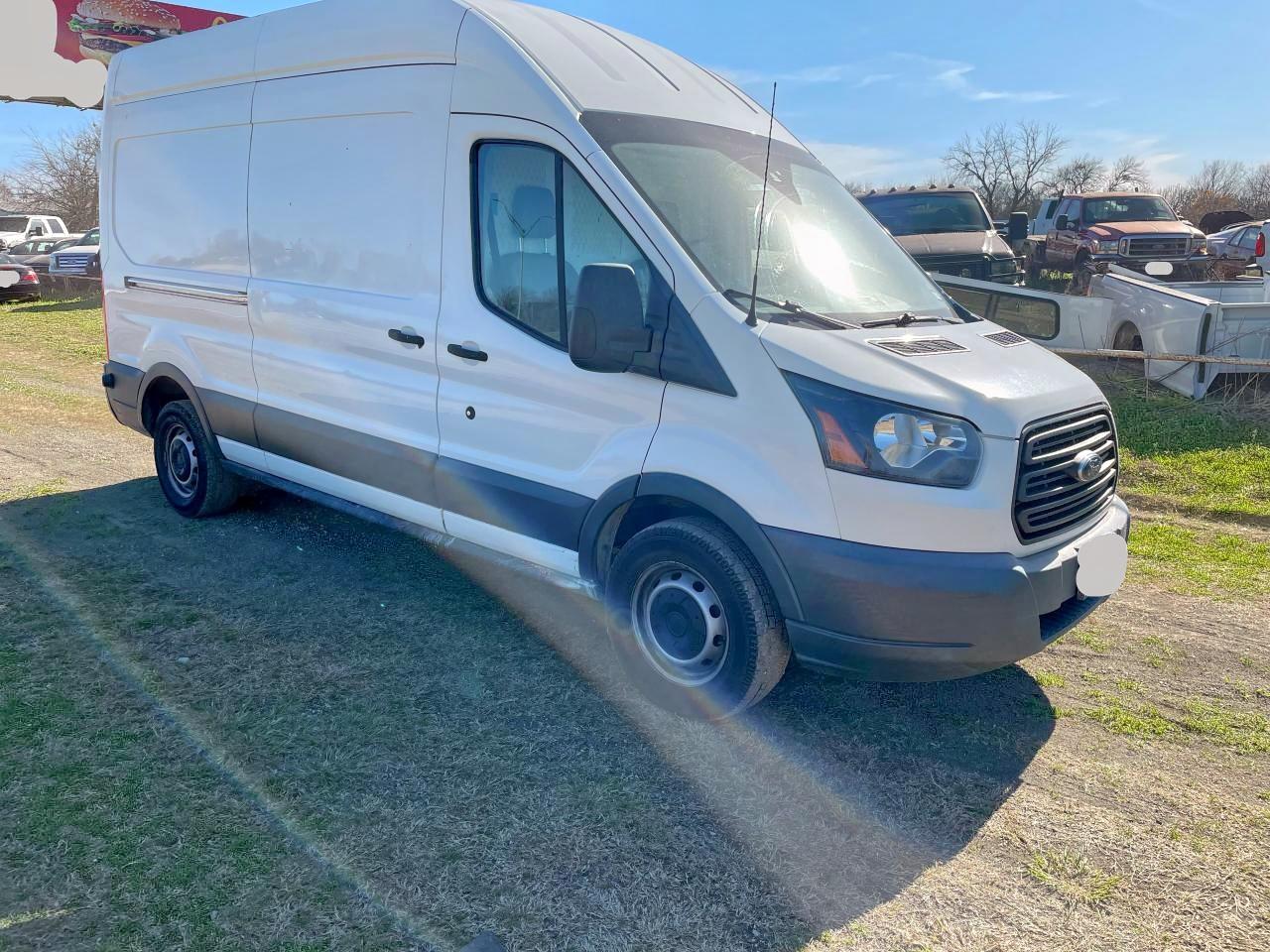 2018 Ford Transit VIN 1FTYR2XG2JKA55482 - Copart auction photo