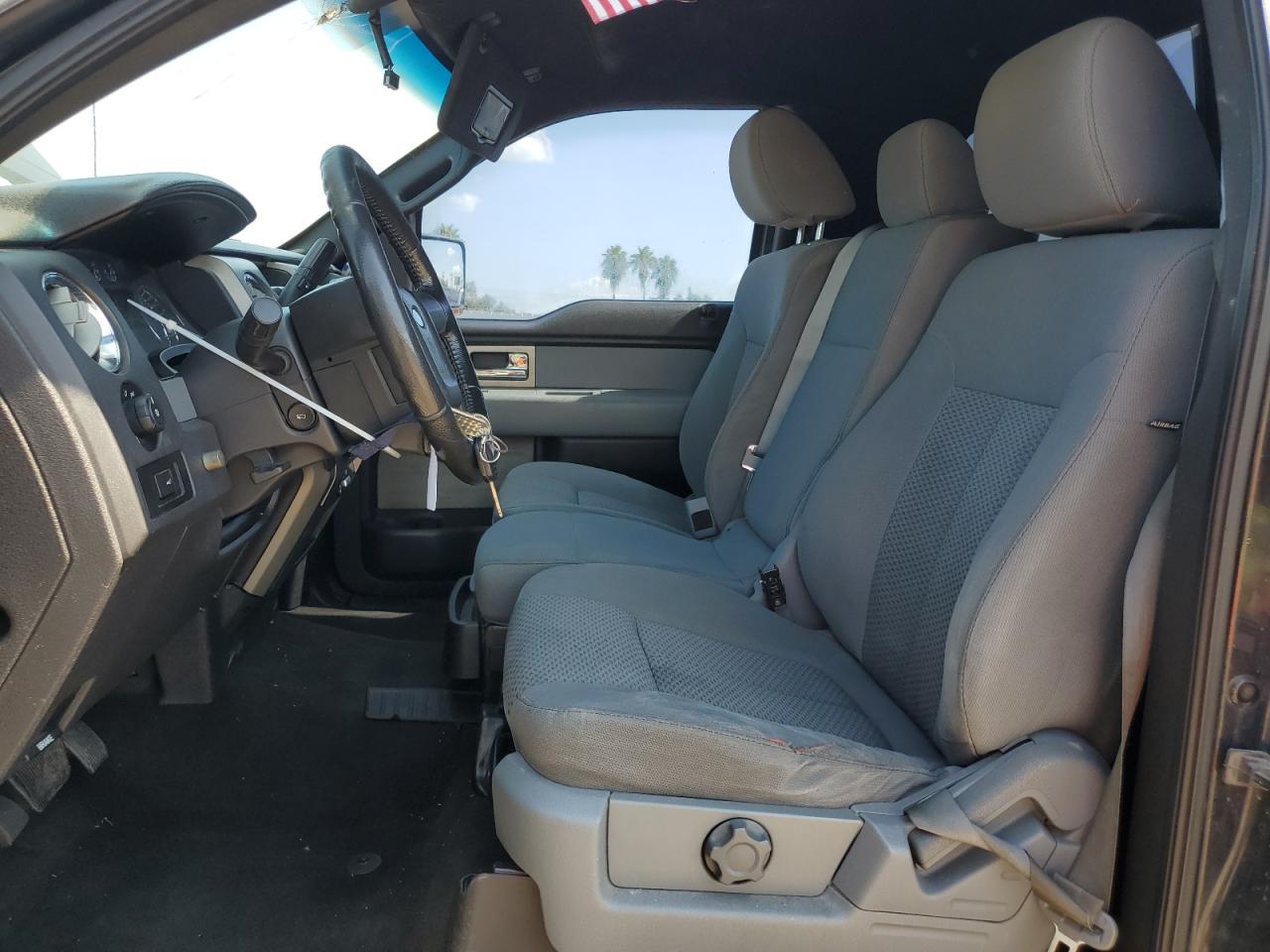 2011 Ford F-150 VIN 1FTMF1EF7BFA72817 Copart auction photo, side / front end damage thumbnail 7