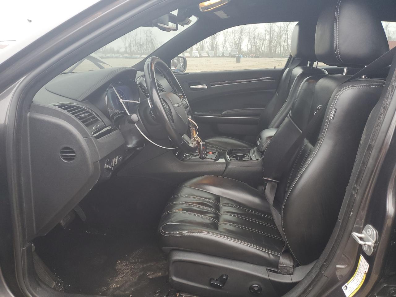 2019 Chrysler 300 VIN 2C3CCABG8KH594943 Copart auction photo, front end damage thumbnail 7