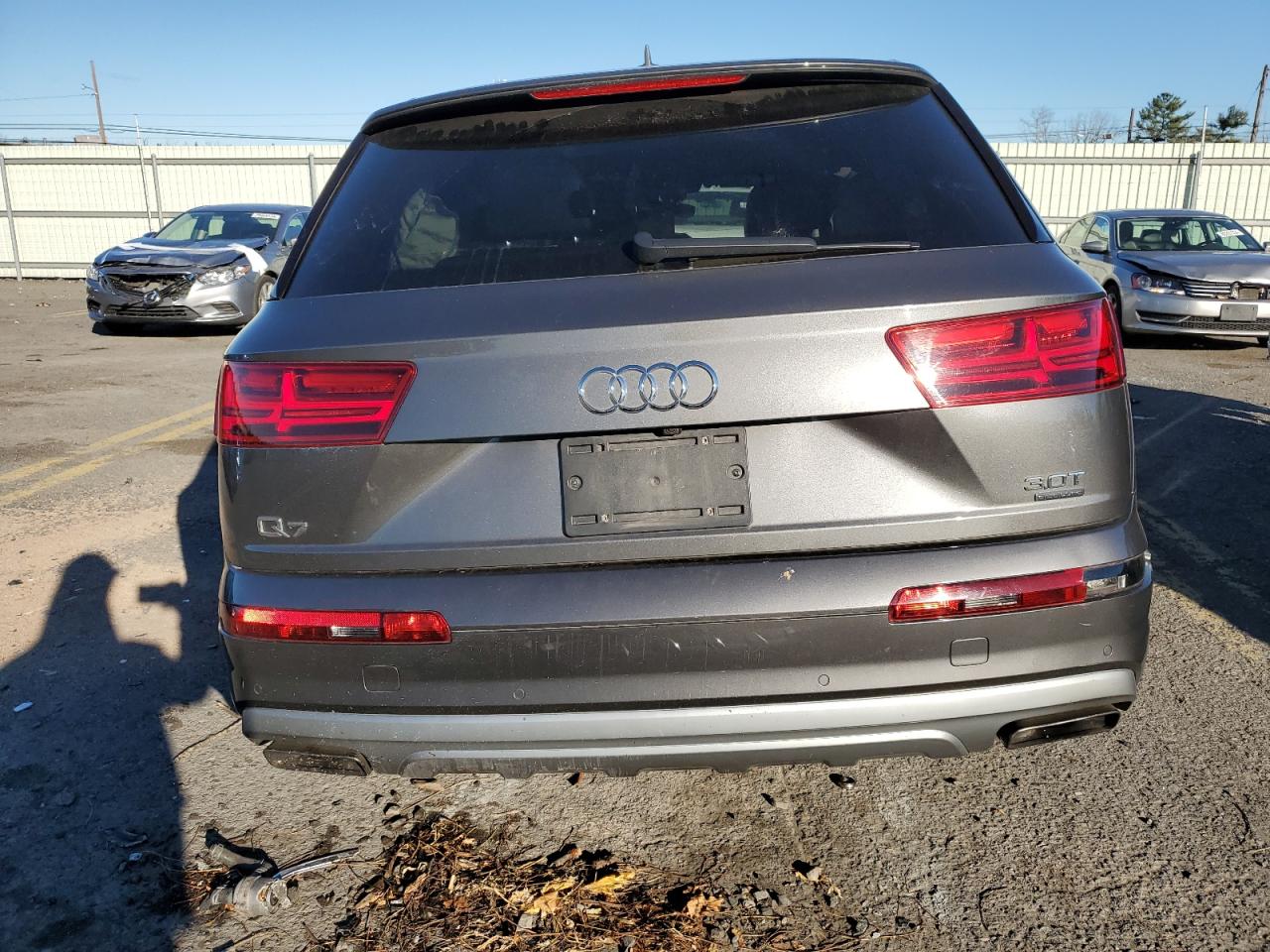 2018 Audi Q7 VIN WA1LAAF7XJD033984 Copart auction photo, front end / side damage thumbnail 6