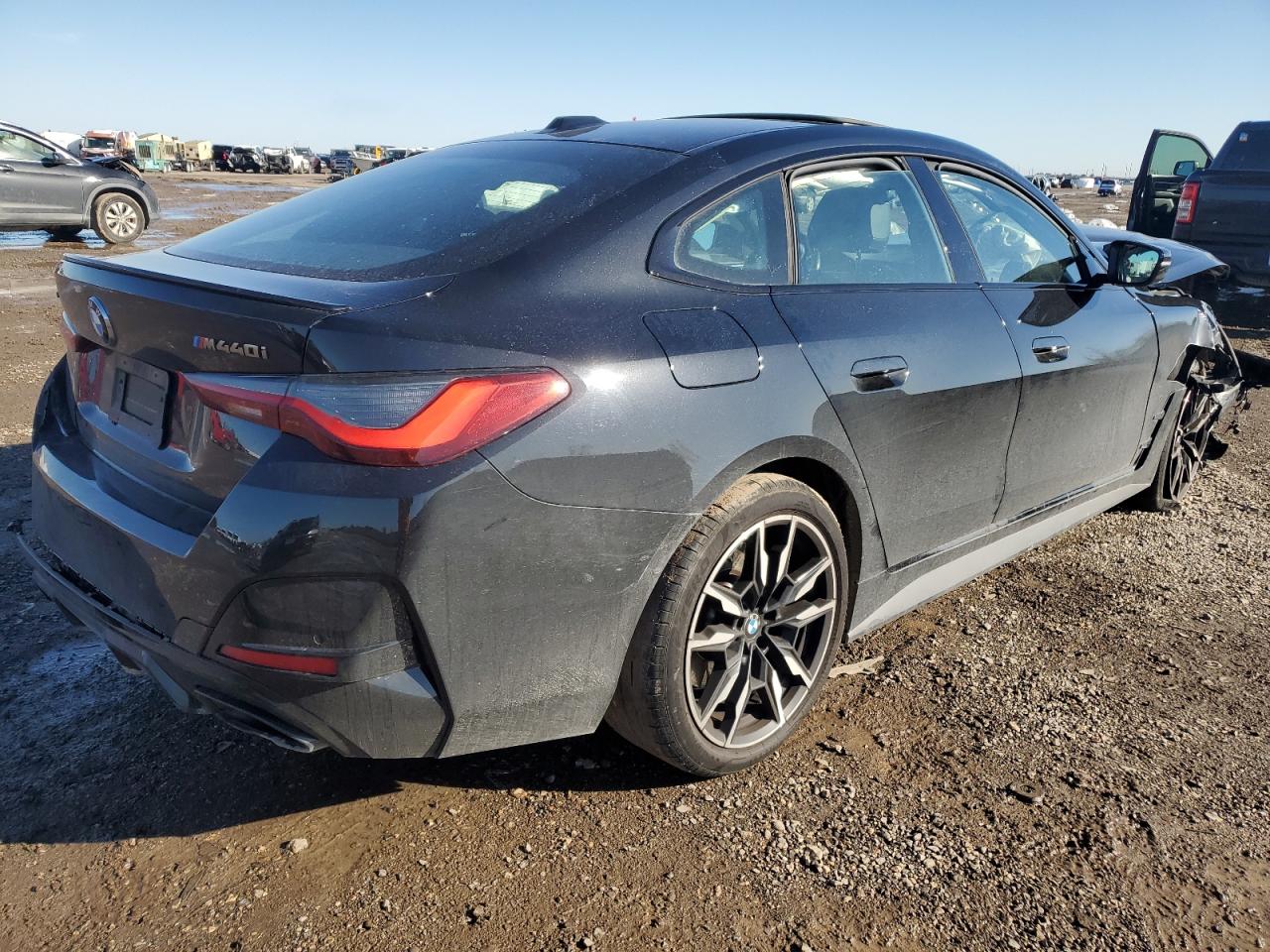 2022 BMW 4er VIN WBA13AW05NFL96789 Copart auction photo, front end / rear end damage thumbnail 3