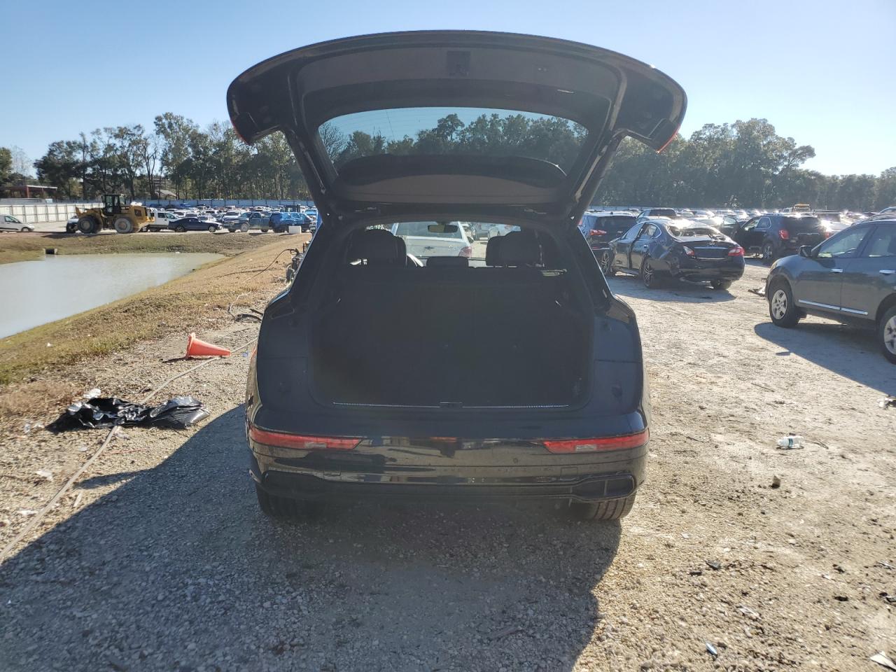 2019 Audi SQ5 VIN WA1C4AFY2K2121473 Copart auction photo, side / front end damage thumbnail 6