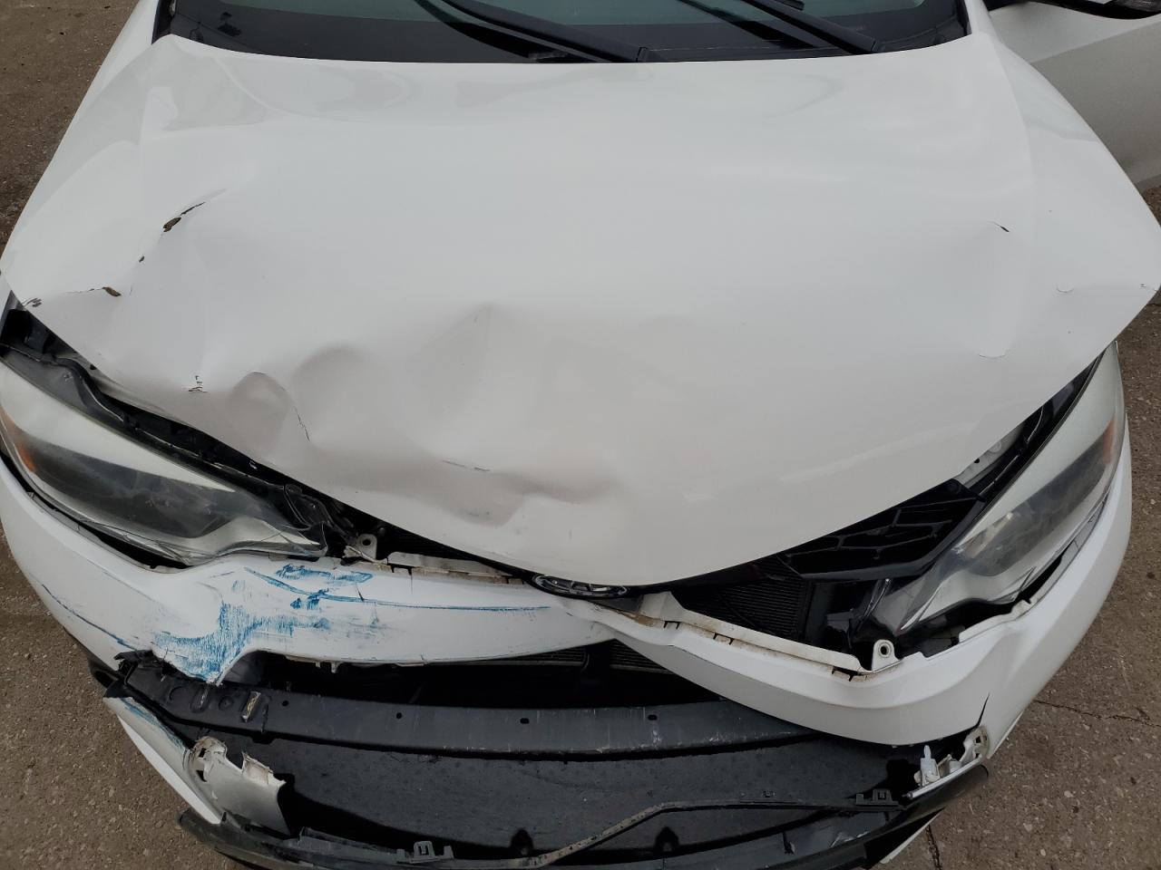 2016 Toyota Corolla VIN 5YFBURHE1GP426524 Copart auction photo, front end / minor dent/scratches damage thumbnail 11