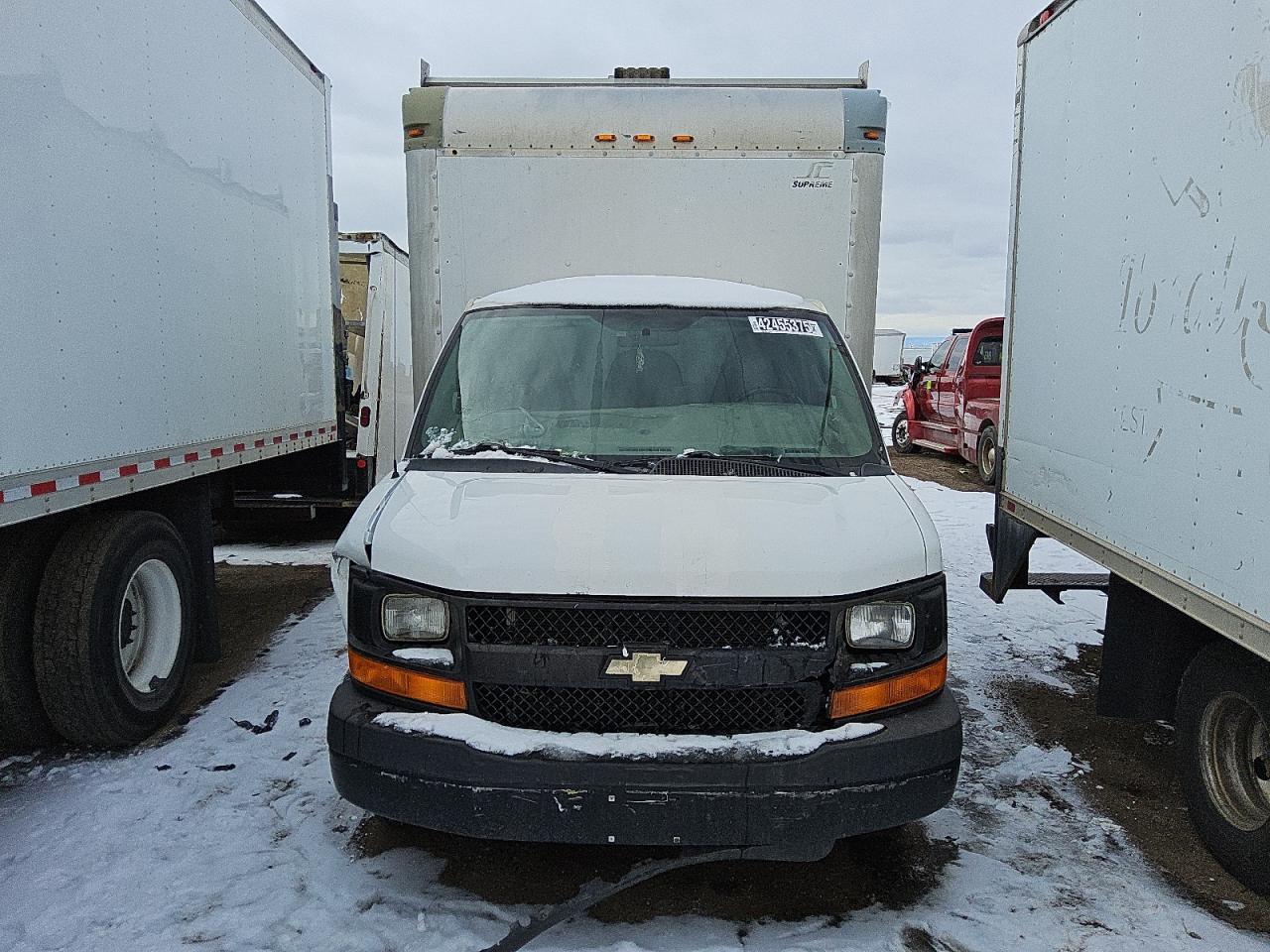 2016 Chevrolet Express VIN 1GB3GTCG4G1272997 Copart auction photo, front end / side damage thumbnail 5