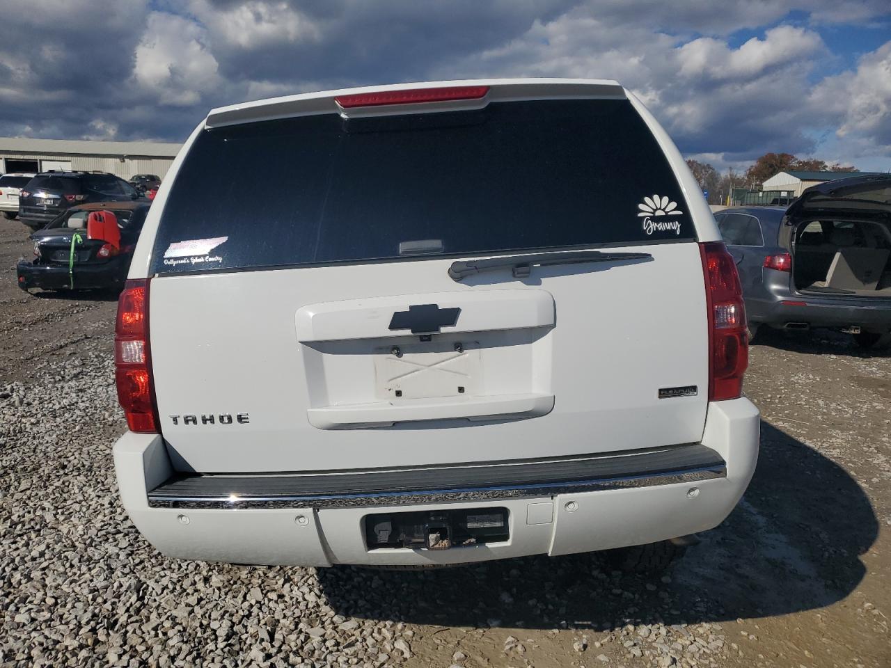 2011 Chevrolet Tahoe VIN 1GNSCCE06BR262329 Copart auction photo, front end damage thumbnail 6