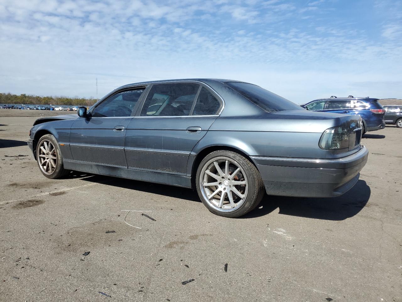 1999 BMW 7er VIN WBAGH8336XDP01928 Copart auction photo, front end / minor dent/scratches damage thumbnail 2