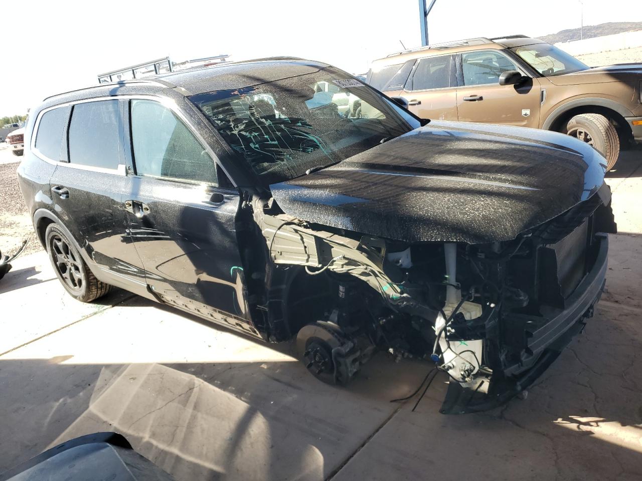 2021 KIA Telluride VIN 5XYP34HC3MG118569 Copart auction photo, front end / side damage thumbnail 4