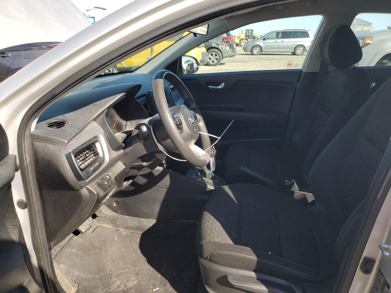 2019 KIA Rio VIN 3KPA24AB4KE210939 Copart auction photo, rear end / minor dent/scratches damage thumbnail 7