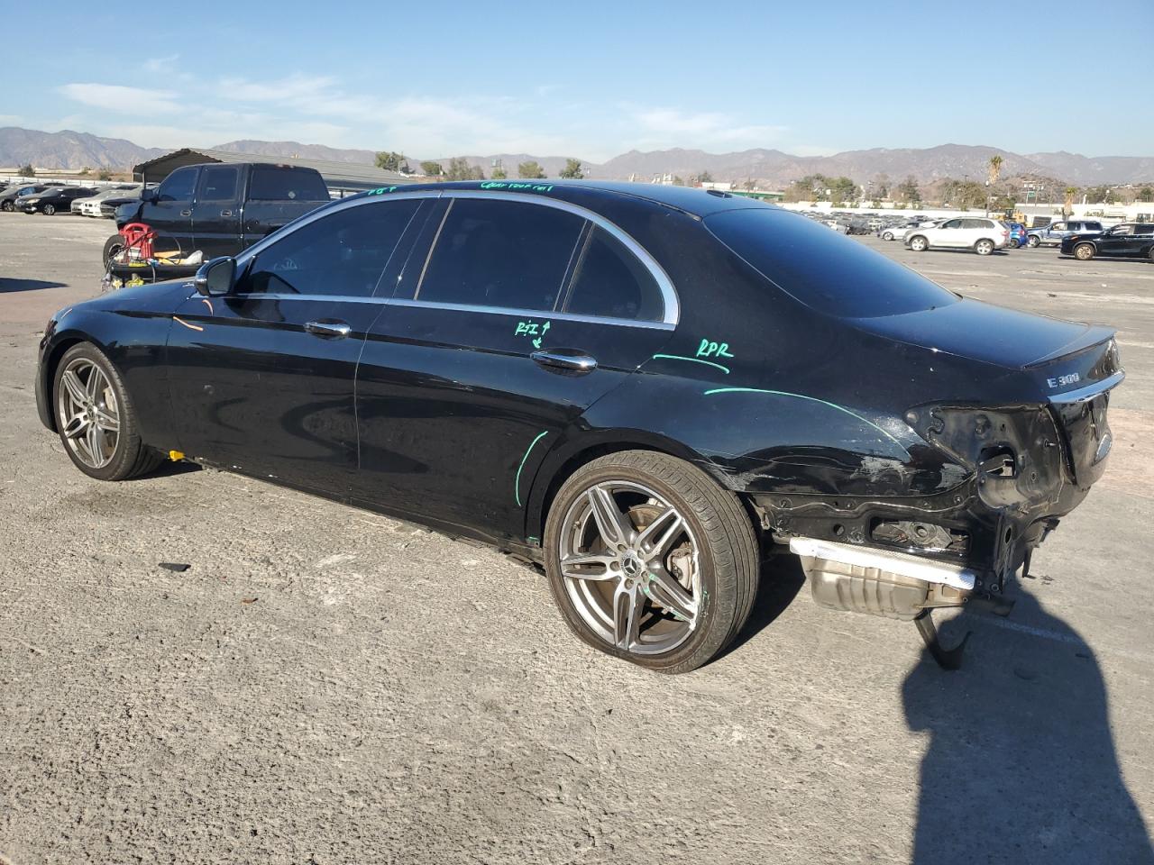2019 Mercedes-Benz E-klasse VIN WDDZF4JB3KA497304 Copart auction photo, rear end damage thumbnail 2