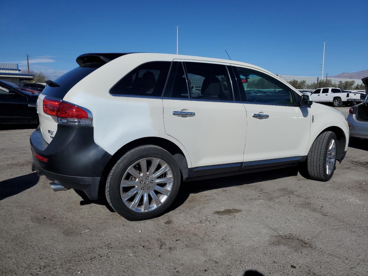 2013 Lincoln MKX VIN 2LMDJ8JK9DBL24968 Copart auction photo, front end damage thumbnail 3