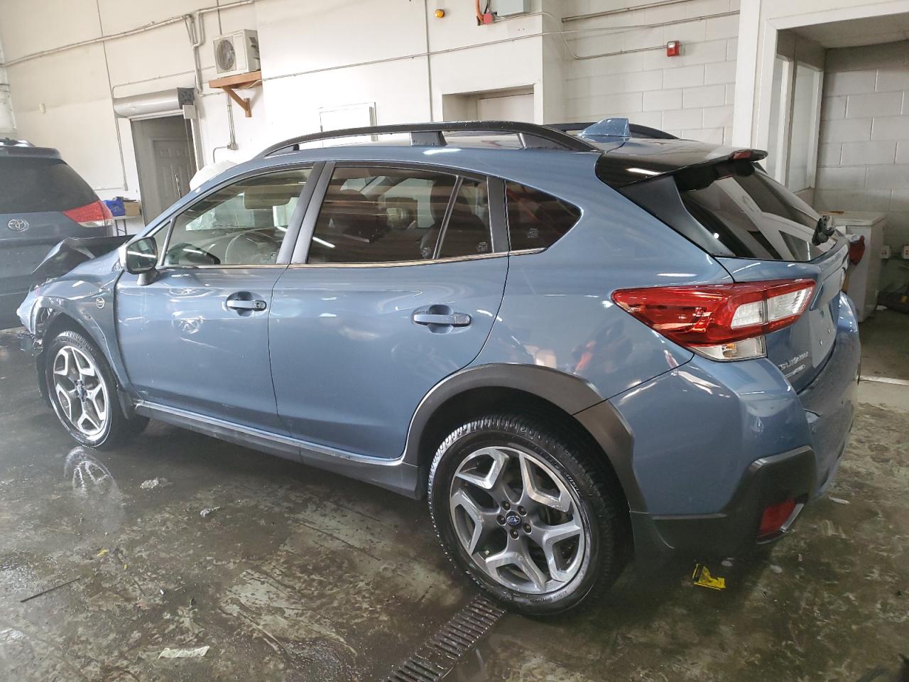 2018 Subaru XV VIN JF2GTAMC3J8293168 Copart auction photo, front end damage thumbnail 2