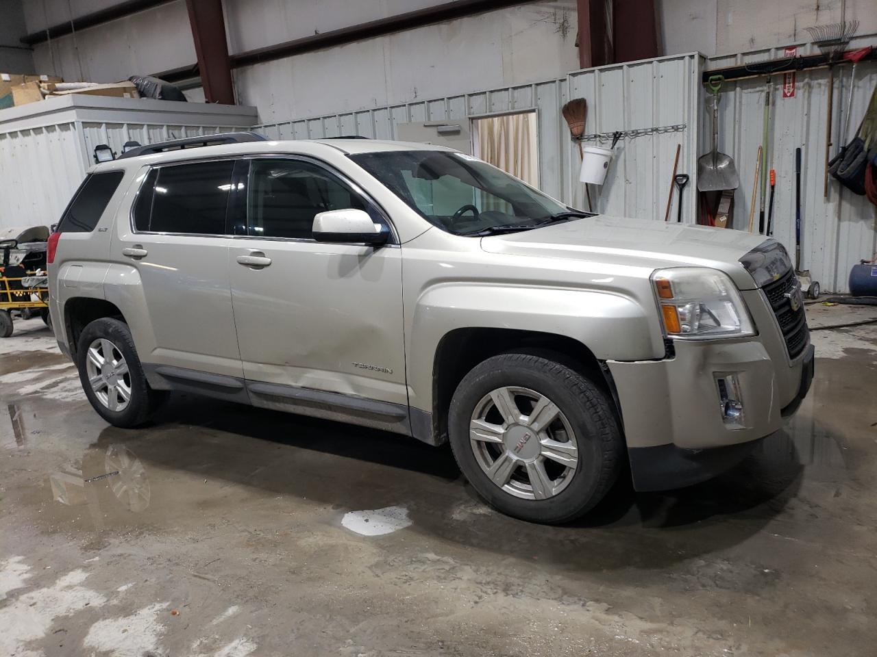 2015 GMC Terrain VIN 2GKALSEK8F6120148 Copart auction photo, front end / side damage thumbnail 4