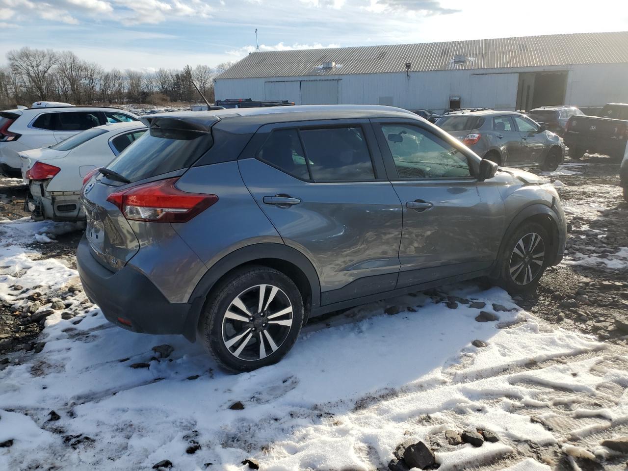 2019 Nissan Kicks VIN 3N1CP5CU9KL471559 Copart auction photo, front end damage thumbnail 3