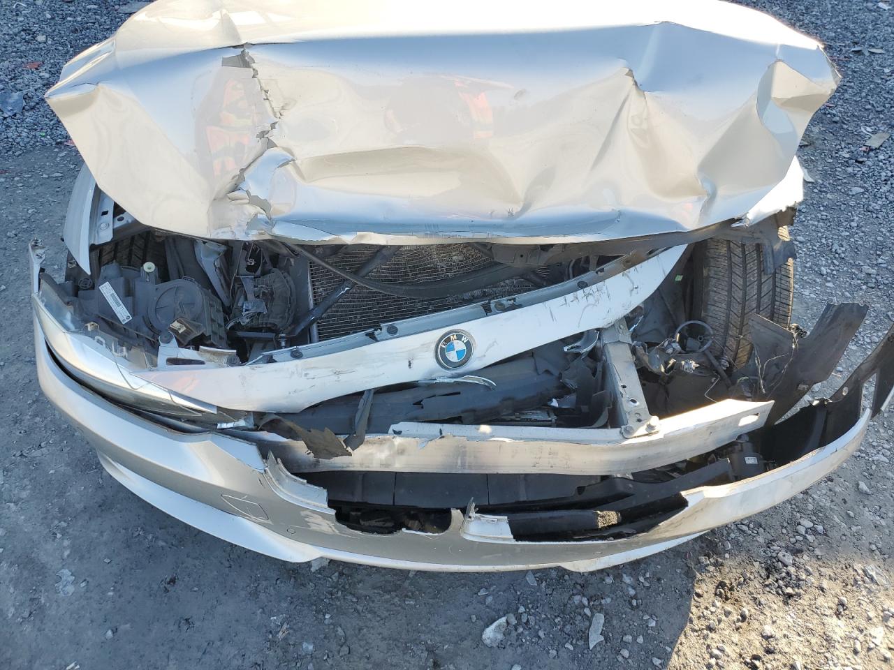 2014 BMW 3er VIN WBA3D3C54EK153824 Copart auction photo, front end damage thumbnail 11