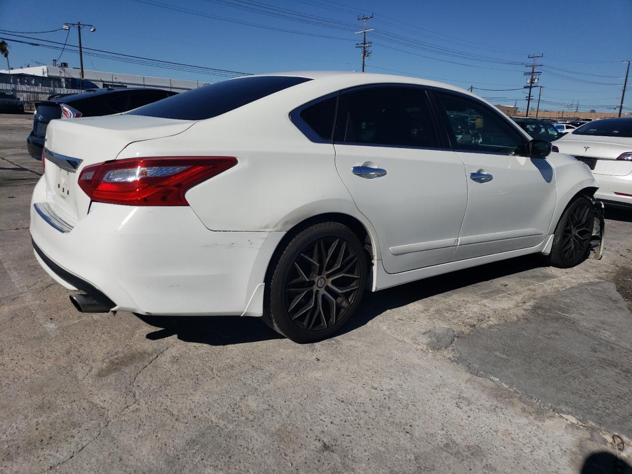 2017 Nissan Altima VIN 1N4AL3AP8HC259022 Copart auction photo, front end damage thumbnail 3