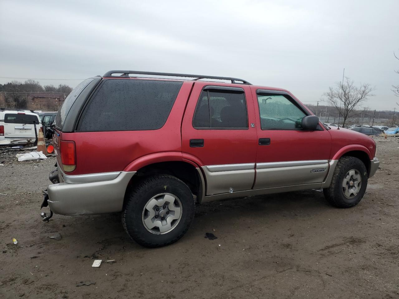 2001 GMC Jimmy VIN 1GKDT13W012159836 Copart auction photo, rear end damage thumbnail 3