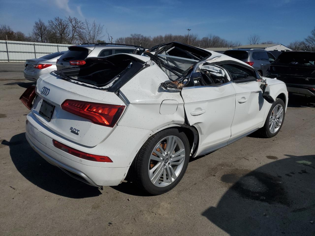 2018 Audi Q5 VIN WA1BNAFY3J2044927 Copart auction photo, water/flood / top/roof damage thumbnail 3