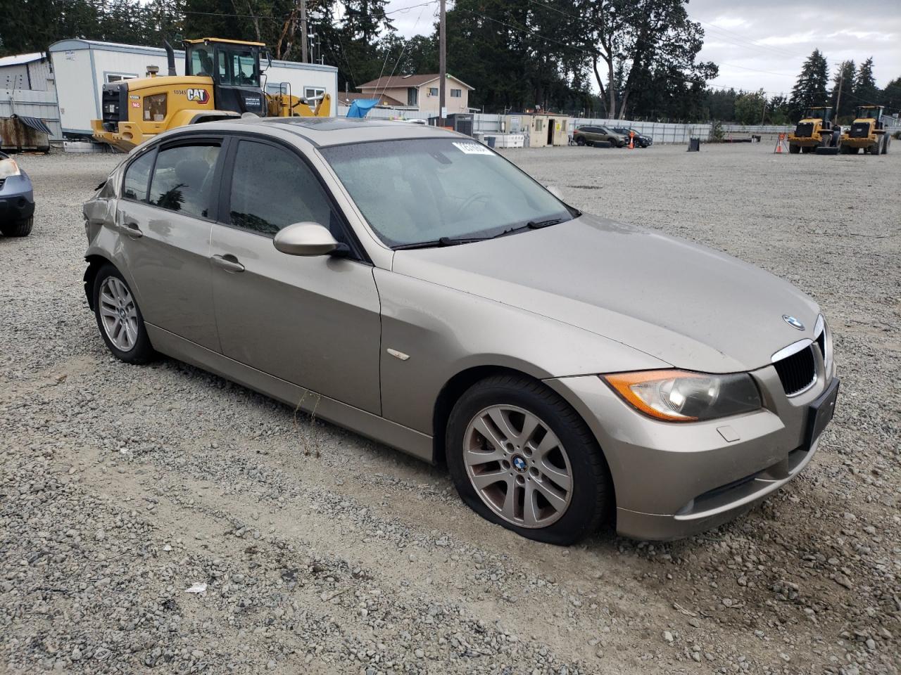 2007 BMW 3er VIN WBAVC93557K031071 Copart auction photo, rear end damage thumbnail 4