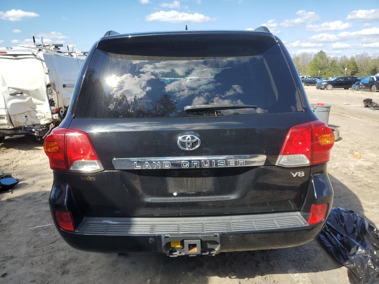 2014 Toyota Land Cruiser VIN JTMHY7AJ1E4023489 Copart auction photo, front end / side damage thumbnail 6