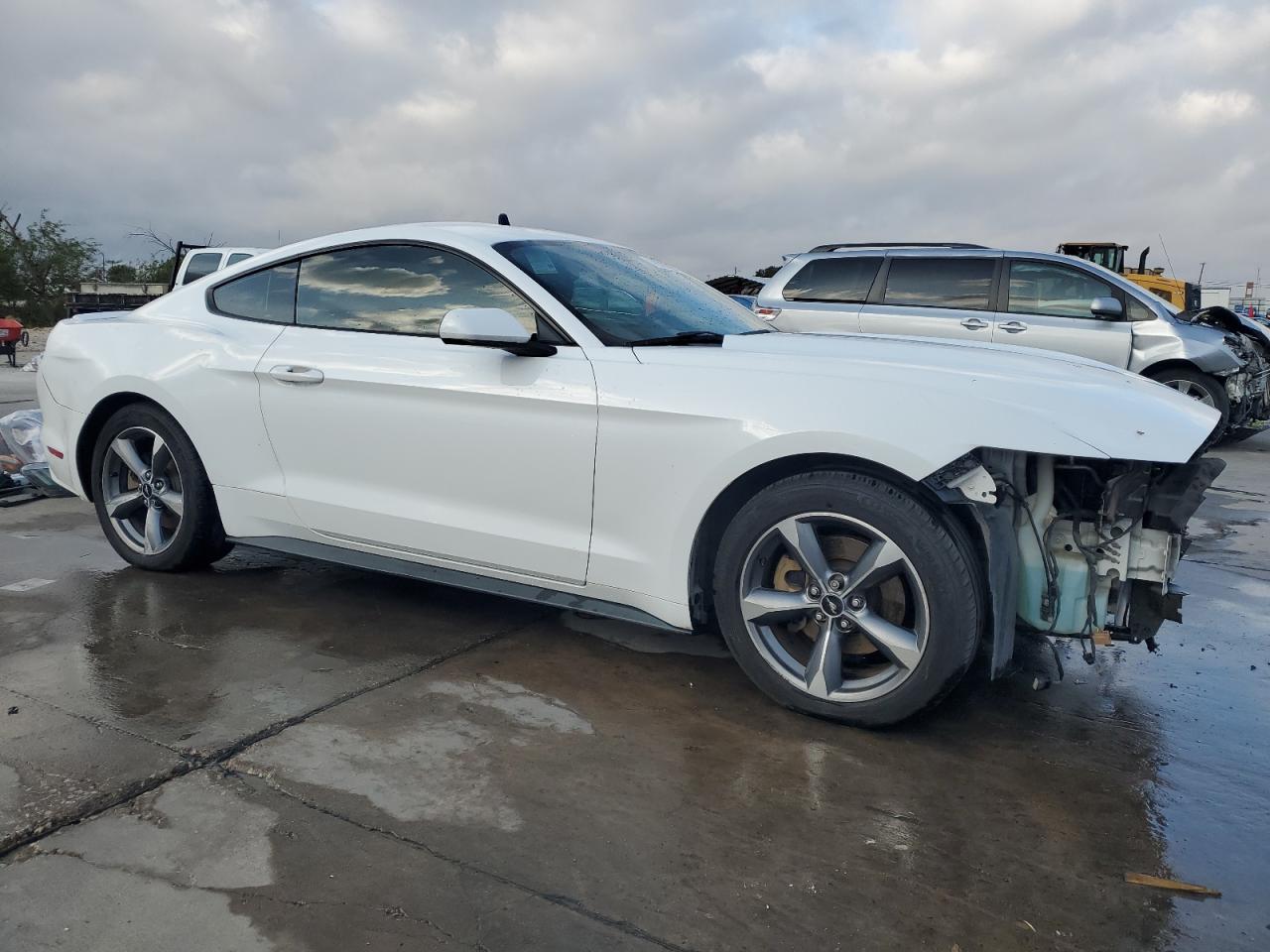 2016 Ford Mustang VIN 1FA6P8AM5G5266591 Copart auction photo, front end damage thumbnail 4