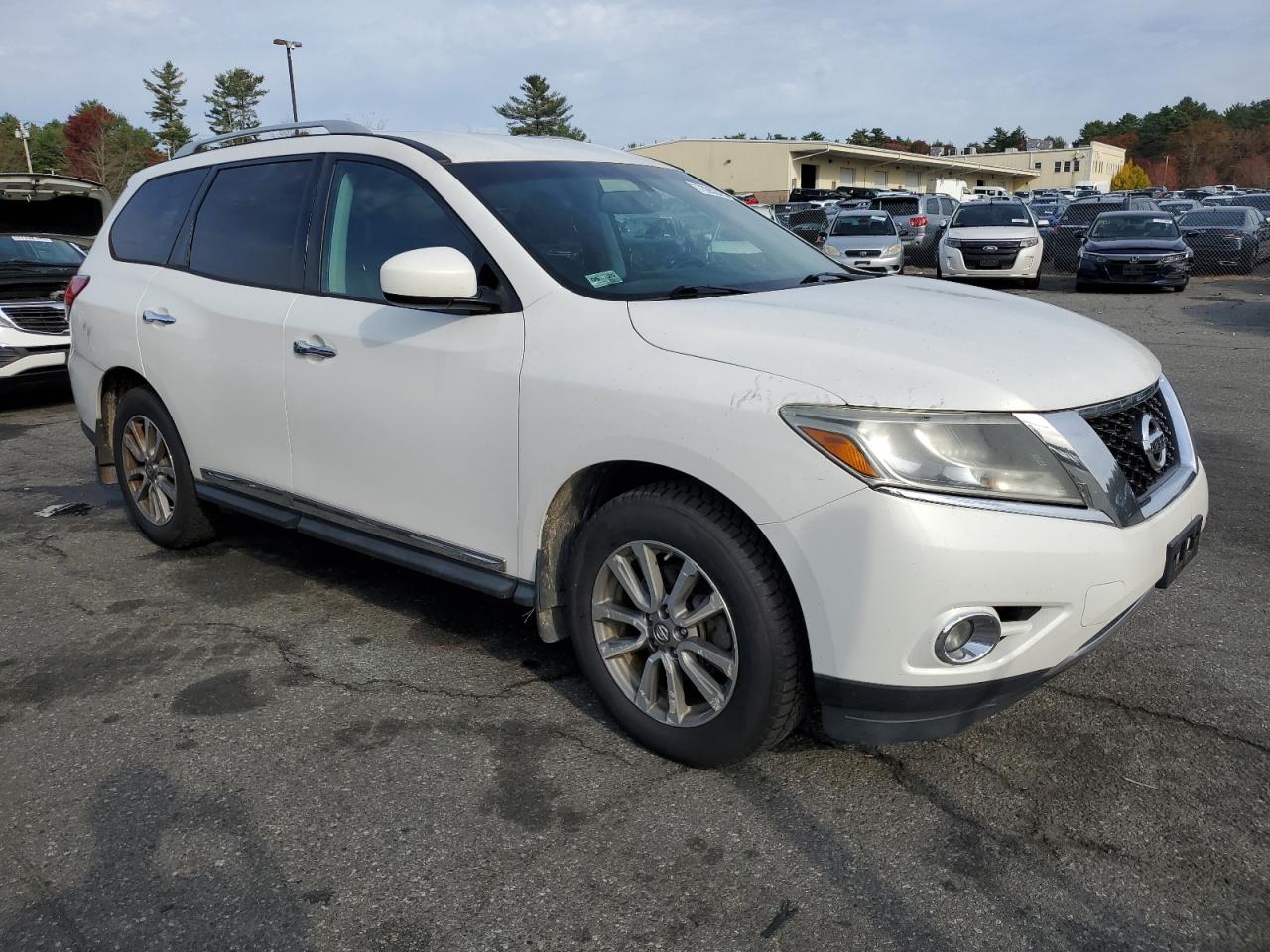 2014 Nissan Pathfinder VIN 5N1AR2MM0EC606208 Copart auction photo, water/flood / minor dent/scratches damage thumbnail 4