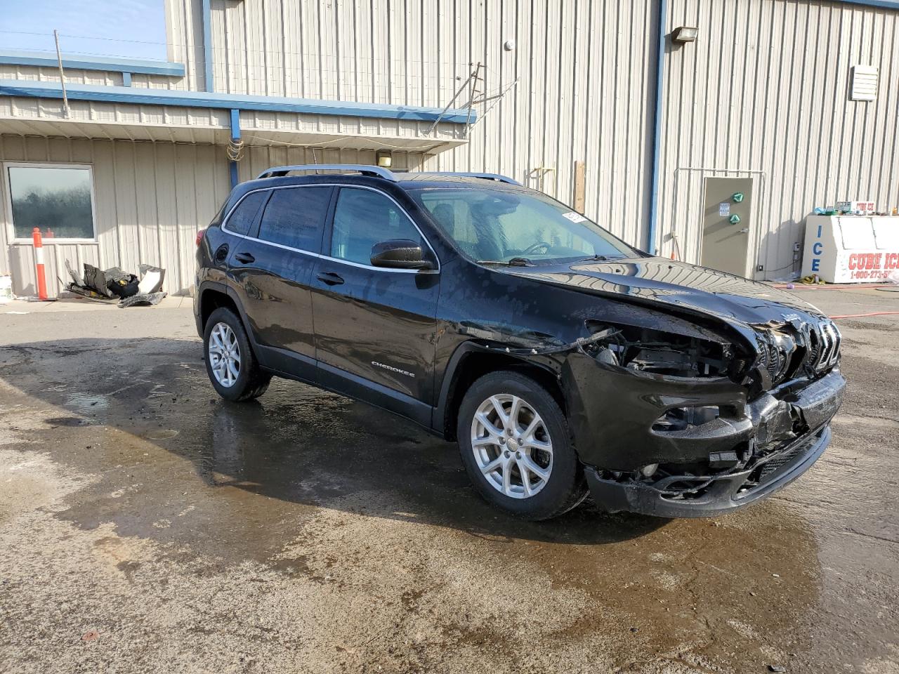 2016 Jeep Grand Cherokee VIN 1C4PJLCB3GW176770 Copart auction photo, front end damage thumbnail 4