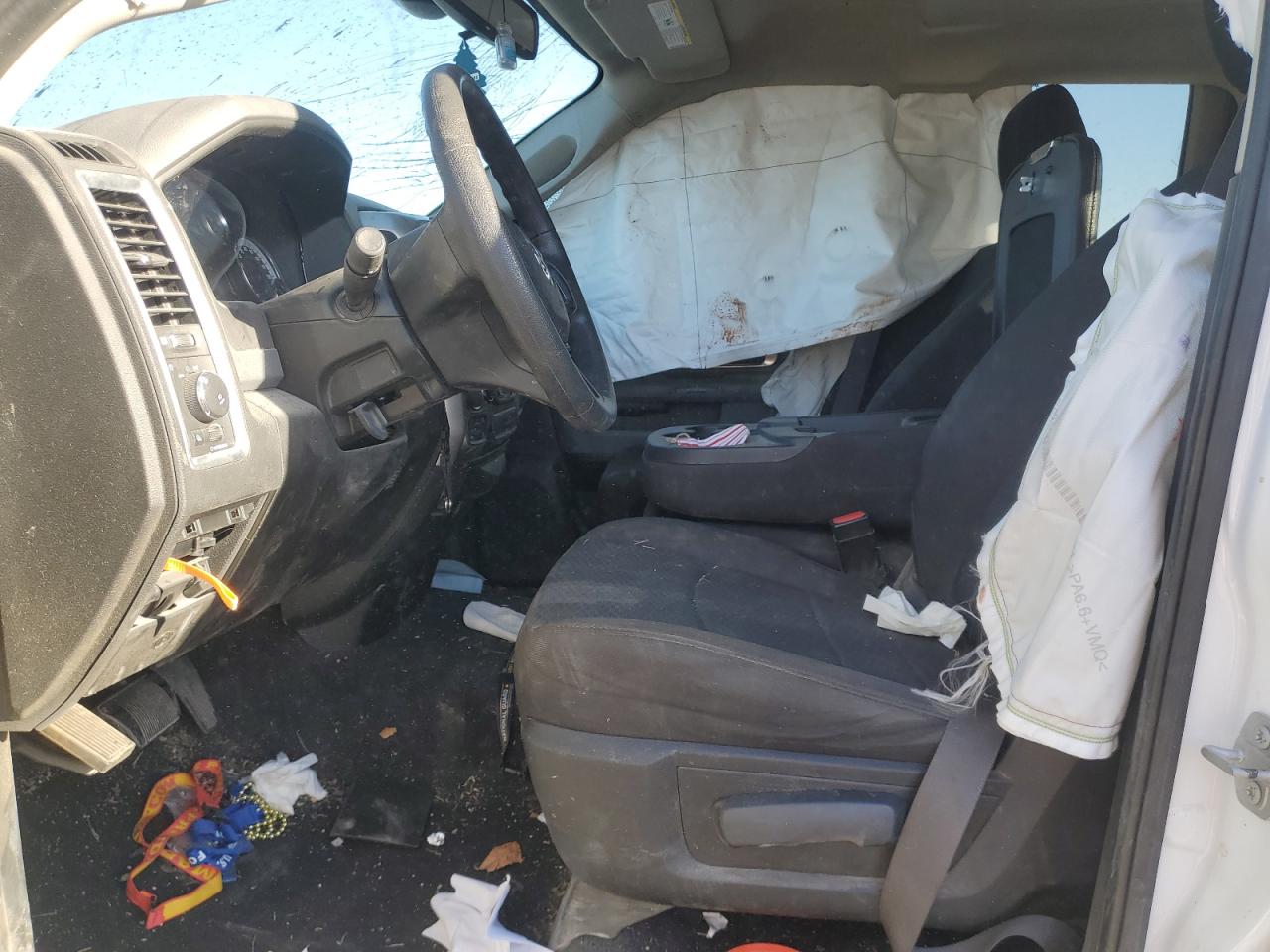 2019 RAM 1500 VIN 1C6RR7GG1KS683110 Copart auction photo, rollover damage thumbnail 7