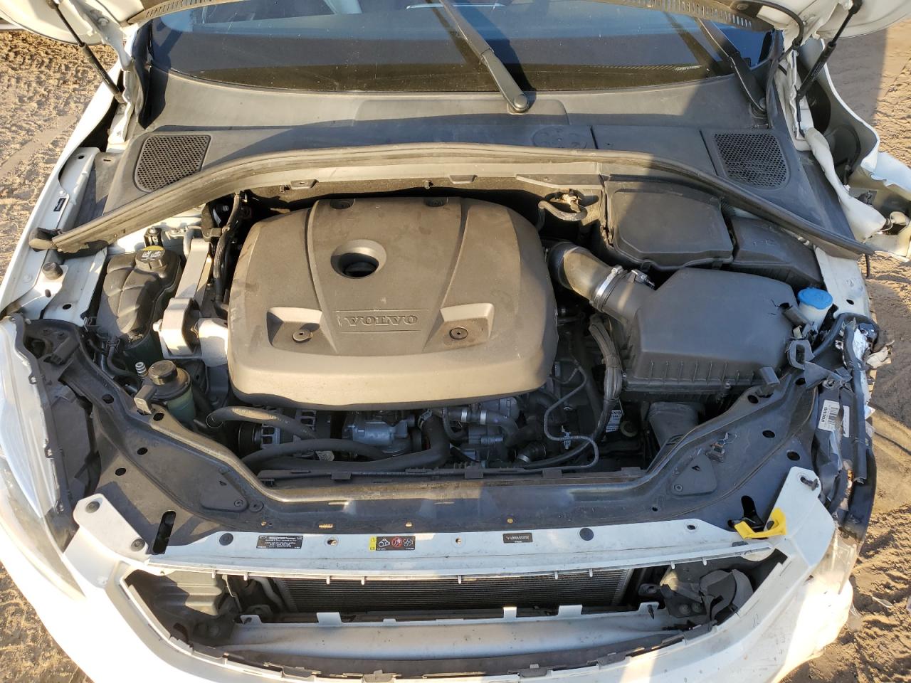 2017 Volvo XC60 VIN YV440MRU4H2000580 Copart auction photo, front end damage thumbnail 11
