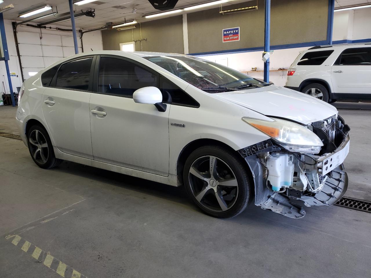 2013 Toyota Prius VIN JTDKN3DU0D0345477 Copart auction photo, front end damage thumbnail 4