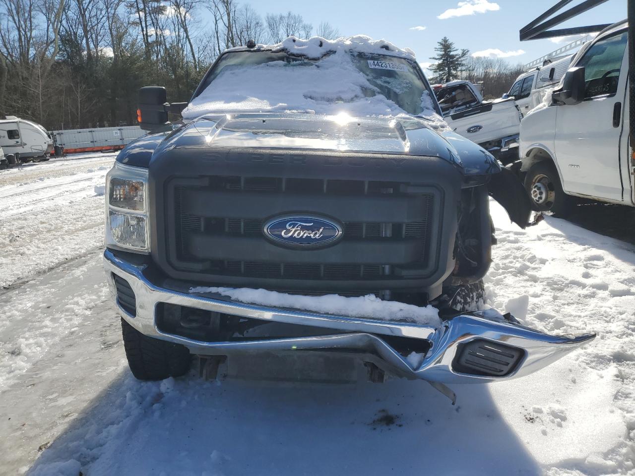 2011 Ford F250 VIN 1FT7X2B65BEB02391 Copart auction photo, side / front end damage thumbnail 5