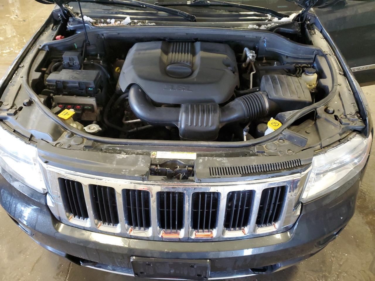 2011 Jeep Grand Cherokee VIN 1J4RR5GG7BC744381 Copart auction photo, side / front end damage thumbnail 12