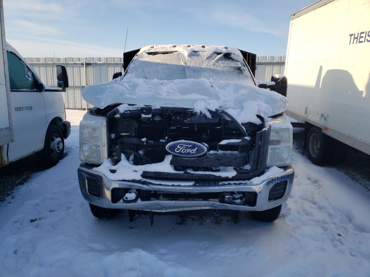 2011 Ford F350 VIN 1FDRF3HT3BEC42529 Copart auction photo, front end damage thumbnail 5
