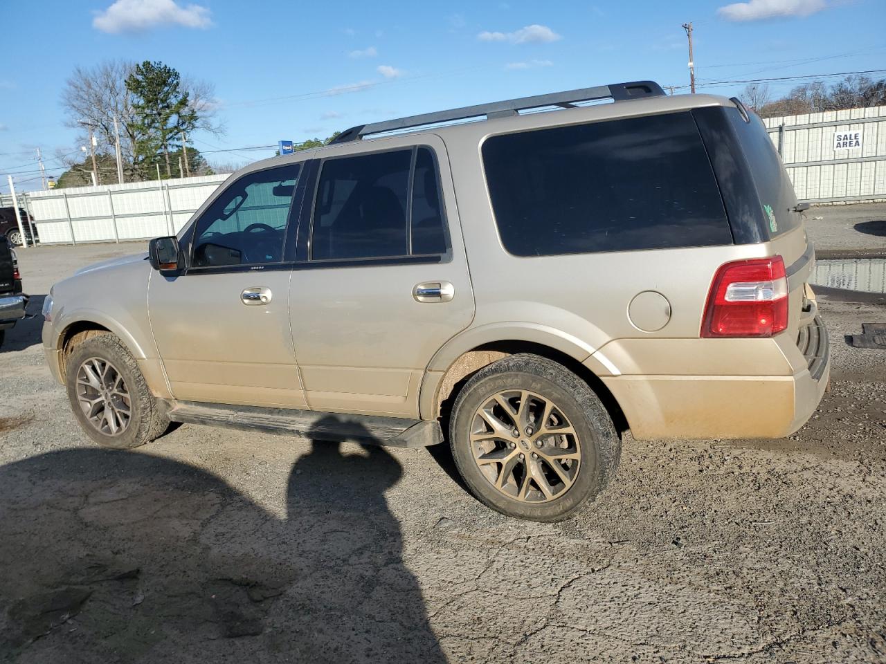 2017 Ford Expedition VIN 1FMJU1HT5HEA63246 Copart auction photo, front end / minor dent/scratches damage thumbnail 2