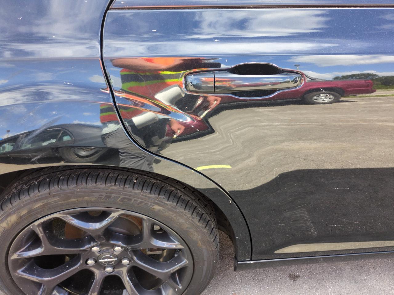 2019 Chrysler 300 VIN 2C3CCAAG2KH590727 Copart auction photo, water/flood damage thumbnail 13