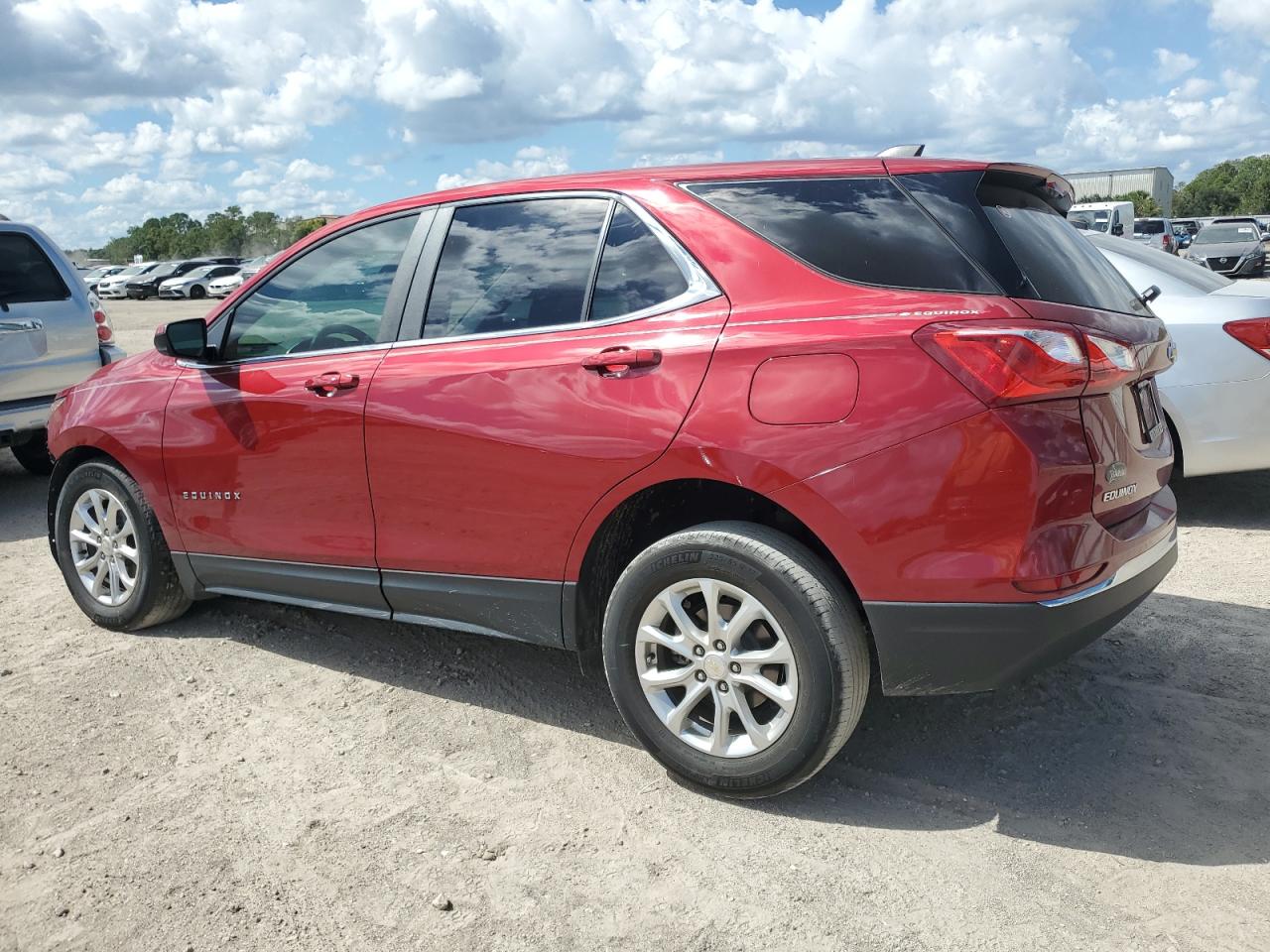 2021 Chevrolet Equinox VIN 2GNAXKEV5M6151405 Copart auction photo, front end / side damage thumbnail 2