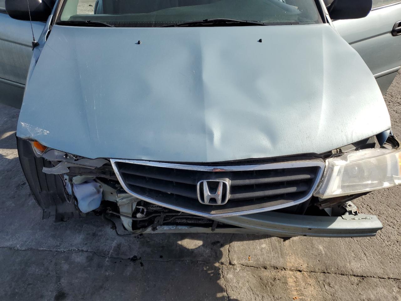 2004 Honda Odyssey VIN 5FNRL185X4B068768 Copart auction photo, front end / side damage thumbnail 13